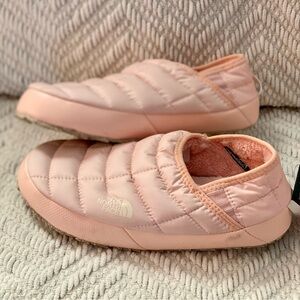The North Face Traction Mule V | Sand Pink size 7 women’s